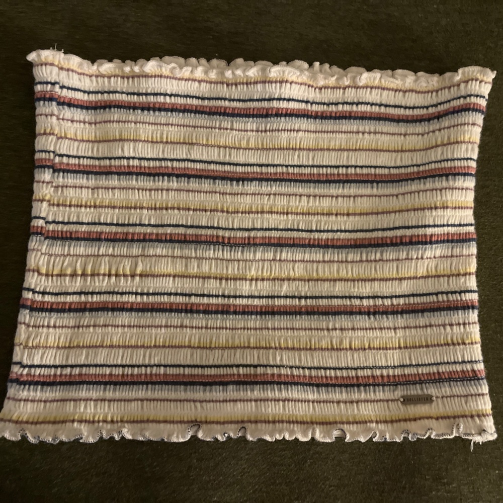 Super cute stretchy tub top! Sz medium, too small for me.
